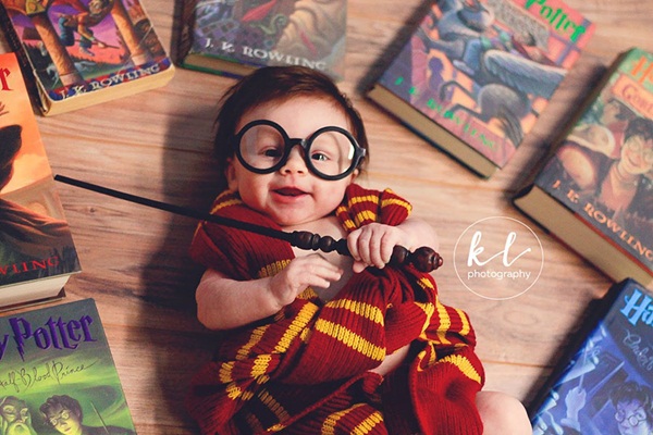 cậu bé 3 tháng tuổi hóa Harry Potter5