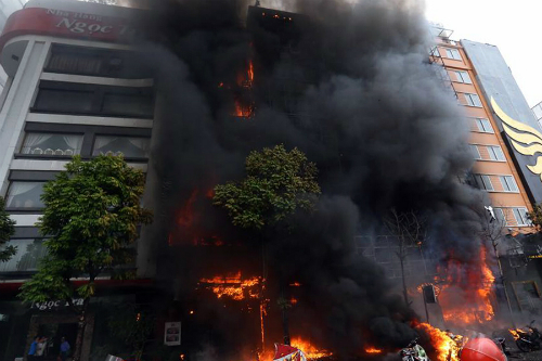 Vụ cháy lớn ở Trần Thái Tông đã khiến 13 người tử vong