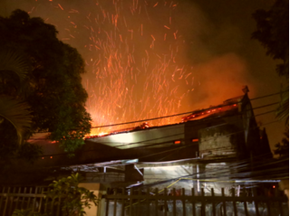 Cháy lớn ở chùa Tĩnh Lâu: Khu nhà tổ bị thiêu ra tro