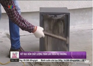 Video: Két sắt giả tràn lan, chỉ cần dùng búa đập là vỡ 