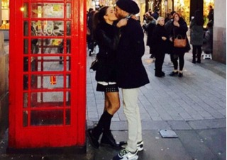 Sergio Ramos tình tứ cùng bạn gái tại London
