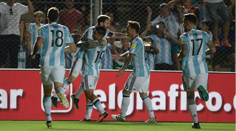 Messi tỏa sáng trong trận đấu của Argentina