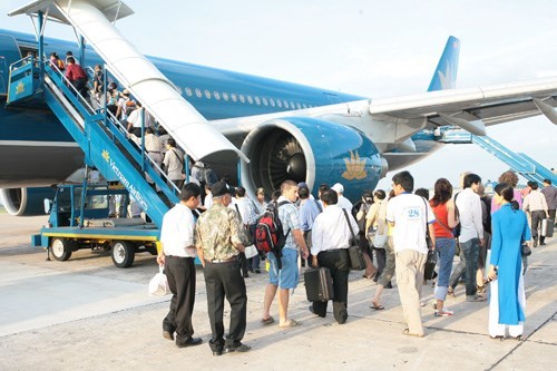 Tết Đinh Dậu 2017, lượng hành khách di chuyển sẽ tăng đột biến so với ngày thường