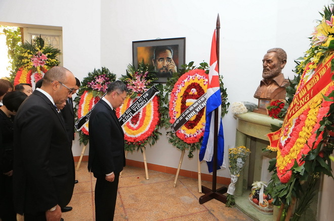 Quốc tang Chủ tịch Fidel Castro ở Việt Nam 10