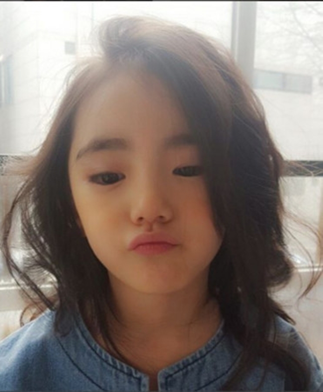 Cô bé Hàn Quốc Lee Eun Chae 8