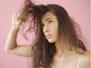 Tìm hiểu các nguyên nhân gây rụng tóc