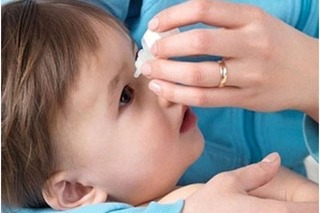Dùng nước muối sinh lý cho trẻ liệu có an toàn?