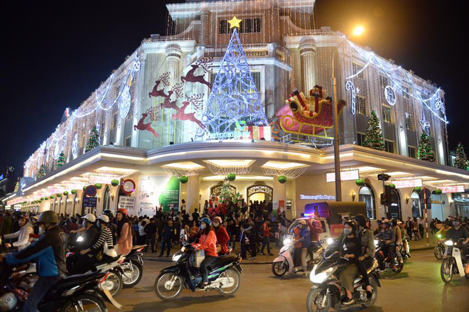 không khí Giáng sinh tại Hà Nội