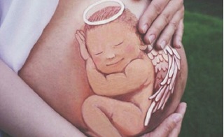 Khoảnh khắc tuyệt vời: Cận cảnh 1 ngày của con trong bụng mẹ trước khi chào đời