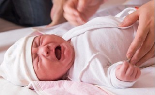 11 lý do khiến trẻ sơ sinh hay thức giấc vào ban đêm, mẹ nên biết để tránh