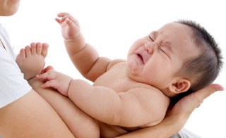 4 nguyên nhân khiến trẻ chán sữa, khi bú thường cáu gắt mẹ phải biết để khắc phục