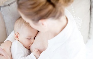 Điều ít người biết: Sữa mẹ cũng tiềm ẩn nguy cơ gây sâu răng cho bé!
