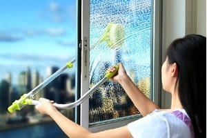 Cách nào để lau cửa kính thật sạch?