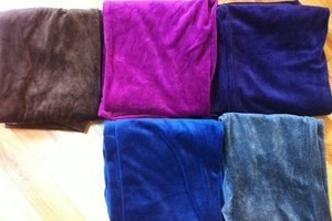 Cách giặt quần áo bằng vải nhung