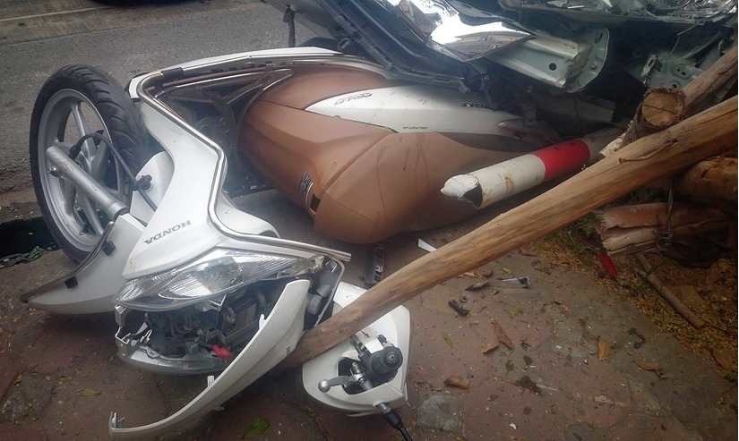 ô tô mất lái gây tai nạn liên hoàn ở Hà Nội 3