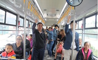 Từ ngày mai, buýt nhanh BRT chính thức thu phí 7.000 đồng/lượt