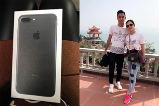 Quả bóng đồng Việt Nam 2016 tặng vợ quà Valentine bằng cả tháng lương