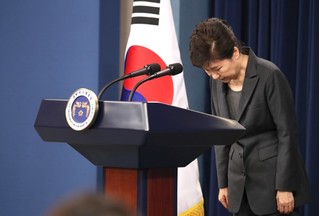 Tổng thống Hàn Park Geun-hye chính thức 