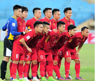 Đội tuyển Việt Nam của HLV Hữu Thắng có quá nhiều nỗi lo