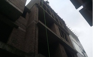 Nam công nhân rơi từ tầng 3 xuống đất tử vong tại dự án của Tập đoàn Hà Đô
