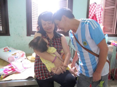 bé gái Lào Cai bị suy dinh dưỡng 10