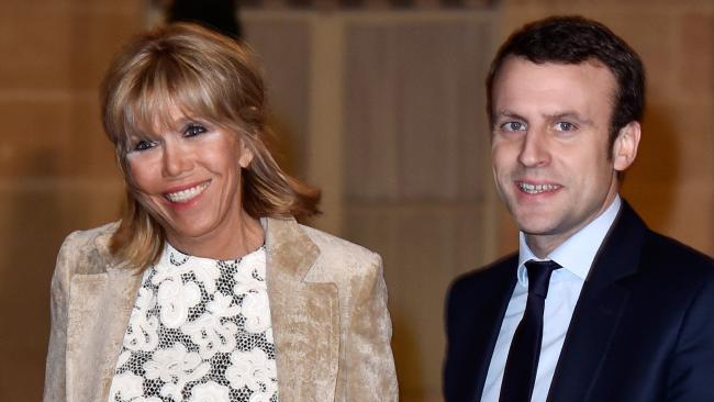 Ứng viên Tổng thống Pháp Emmanuel Macron và người vợ  4