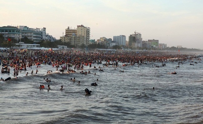 Bãi biển Sầm Sơn - Nơi xảy ra vụ việc du khách chết đuối