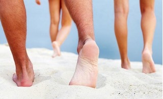 Đây là 12 lý do khiến bạn nên đi chân trần ngay ngày hôm nay