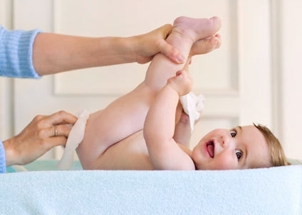 khăn ướt gây hại cho trẻ sơ sinh
