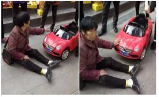 Chiếc ô tô đồ chơi tưởng vô hại mà lại khiến bé 1 tuổi đâm chết anh trai 