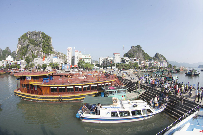 tàu cao tốc Hoàng Quân