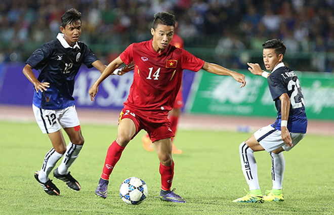 U17 Việt Nam dễ dàng đánh bại U17 Campuchia. Ảnh: Ghiền bóng đá