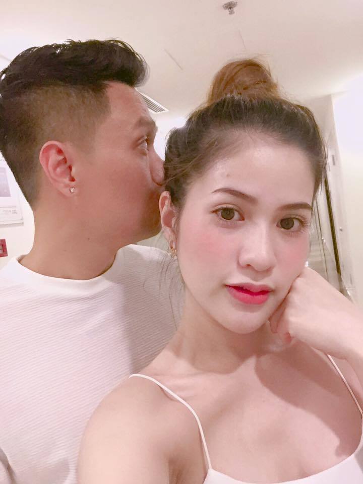 Việt Anh và vợ