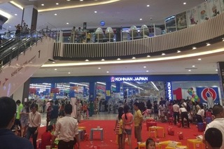 Nam thanh niên bất ngờ nhảy lầu tự tử ngay trong khu vui chơi trẻ em ở AEON MALL Bình Tân