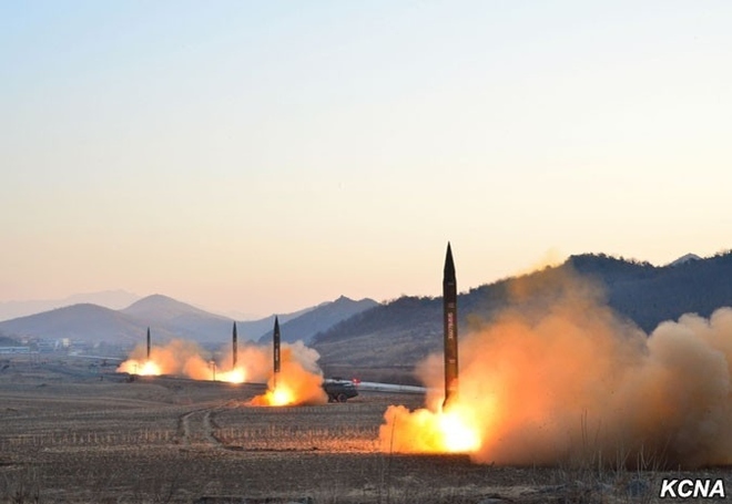 Tên lửa Triều Tiên rời bệ phóng trong một lần thử trước đây. Ảnh: KCNA