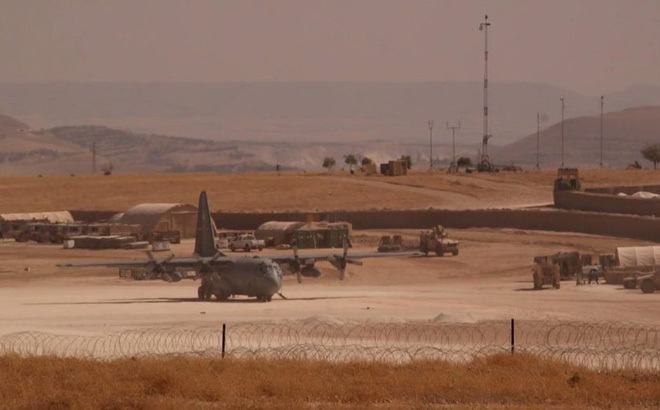 Căn cứ không quân lớn của Mỹ được nhìn thấy ở vùng đồng bằng Sarrin, thuộc miền bắc Syria. Ảnh: Al-Masdar news