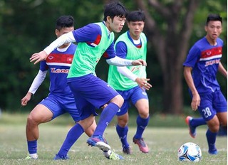 Trưởng đoàn bóng đá Hàn Quốc tiết lộ thông tin thú vị về Xuân Trường