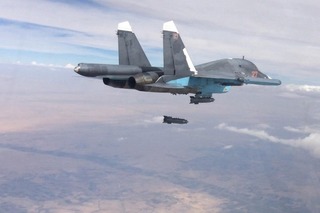 Chiến đấu cơ Nga phối hợp Syria tung hỏa lực oanh kích vỡ trận địa phòng thủ IS