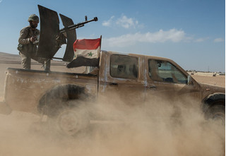 Quân đội Syria bảo vệ cẩn mật mỏ khí đốt, IS chùn bước