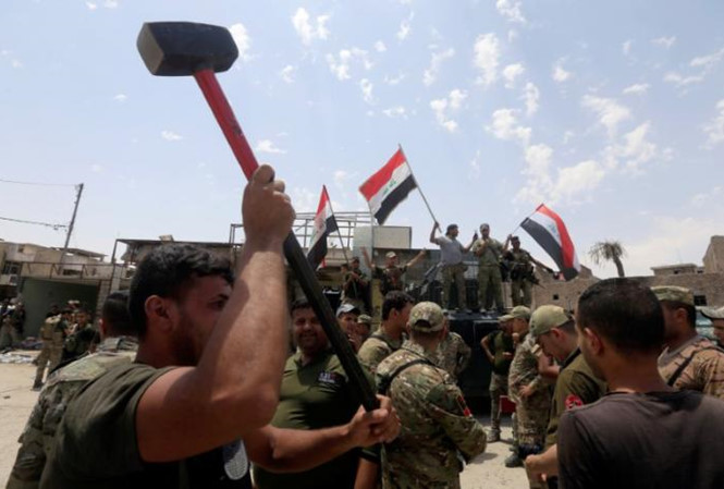 Quân đội Iraq ở thành cổ Mosul. Ảnh: Reuters