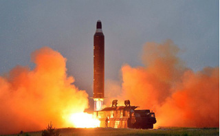 Nga và Mỹ lại mỗi bên một ý xung khắc nhau về tên lửa Triều Tiên mới phóng