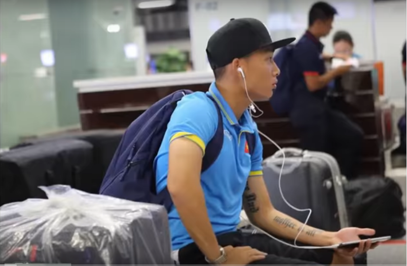  U22 Việt Nam có mặt tại sân bay Nội Bài từ 20h30. Ảnh: Tin mới