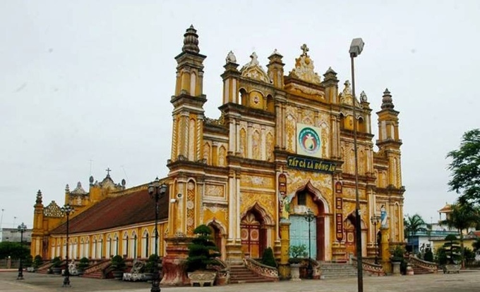 nhà thờ giáo xứ Trung Lao