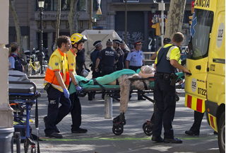 Khủng bố IS thừa nhận chủ mưu vụ xe điên ở Barcelona làm ít nhất 13 người chết tại chỗ