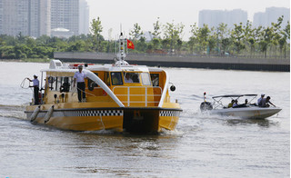 Sài Gòn chính thức vận hành buýt đường sông