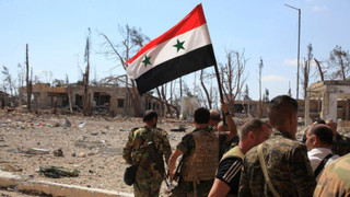 Quân đội Syria và các đồng minh dồn IS vào đường cùng trên khắp các mặt trận