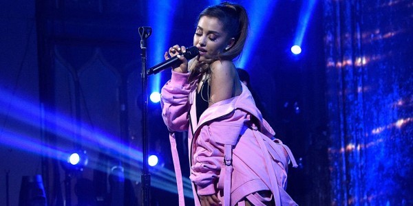 Ariana Grande đã trắng tay tại lễ trao giải của MTV