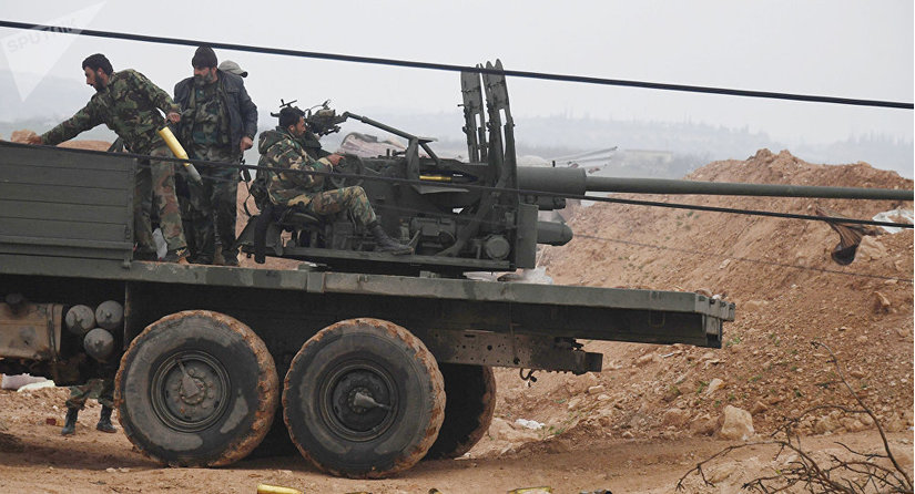 Quân đội Syria dùng nhiều vũ khí hạng nặng để chống IS. Ảnh: RT