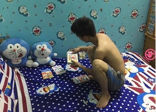 Anh chàng 25 tuổi cuồng Doraemon gây bão like mạng xã hội