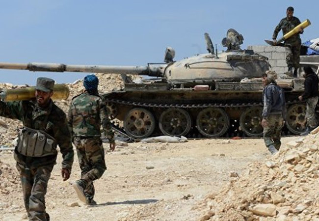 Syria huy động nhiều vũ khí để diệt khủng bố IS ở Hama. Ảnh: Farnews